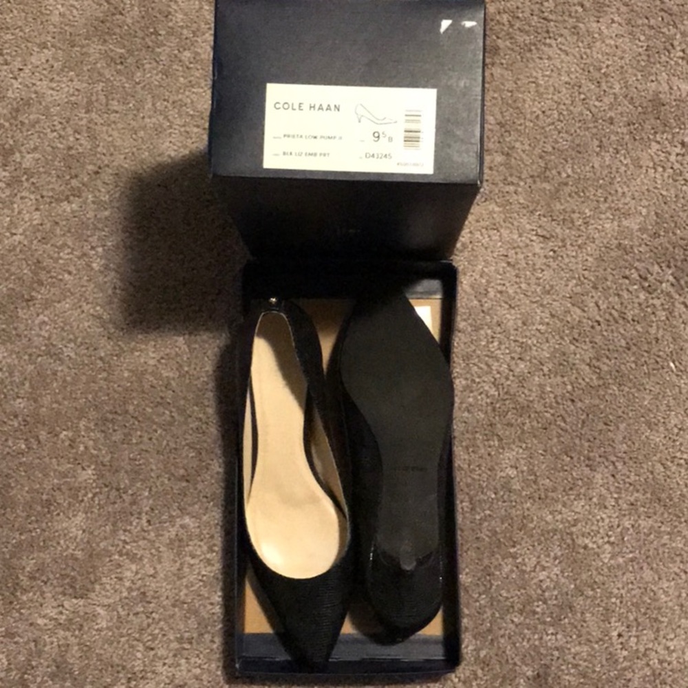 Cole Haan Prieta low pumps 9.5 with box
